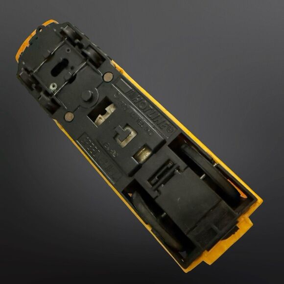 1971 MATTEL Hotline Thunder Run Set #6570 Sizzlers Juice Machine Engine Car A14 - Picture 5 of 9